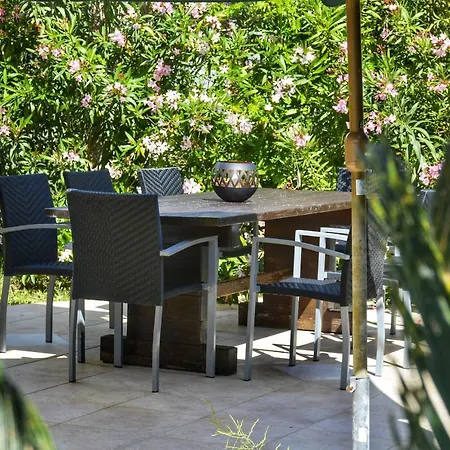Holiday Sun House בית נופש ויר